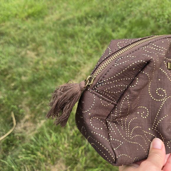 Revive Vintage Vegan Brown Make-up Case - Picture 2 of 10